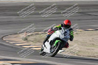 media/Jan-15-2026-Racers Edge (Thu) [[dfebeb70ab]]/3-B Group/Session 2 (Bowl Exit)/